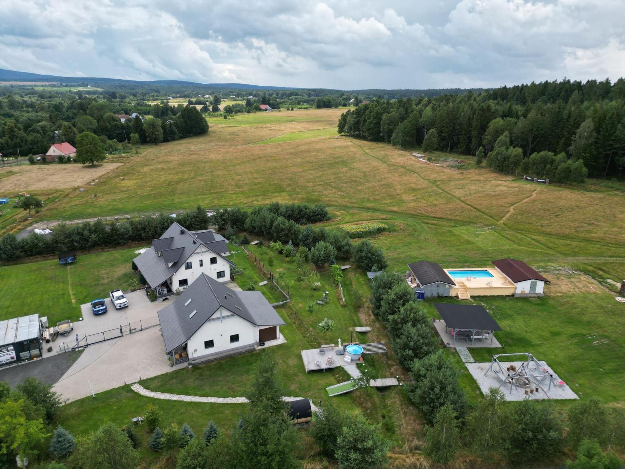 Izerska Baza - Basen, Ebike, Narty, Sauna, Jacuzzi, Las Blisko Swieradow Zdroj - 5D Apartamenty Giebultow  ภายนอก รูปภาพ